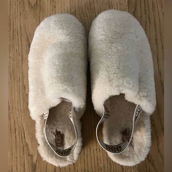 ugg slippers - very good used condition - size 6 - Picture 6 of 6
